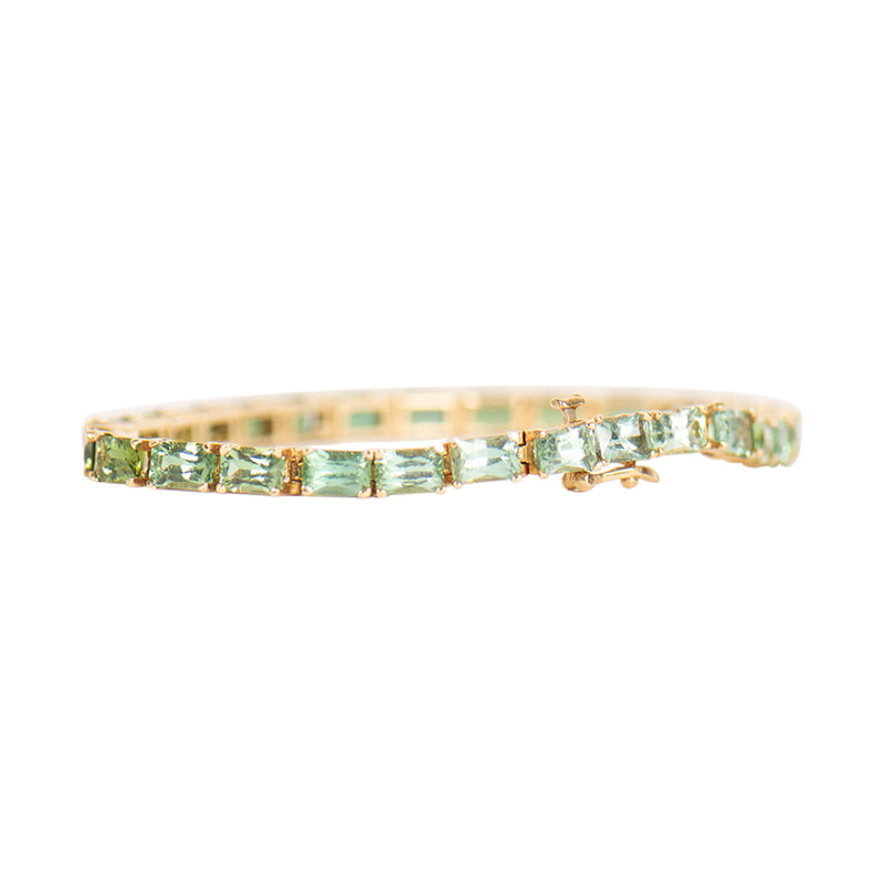 Pre-owned green tourmaline line bracelet