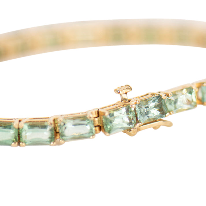 Pre-owned green tourmaline line bracelet