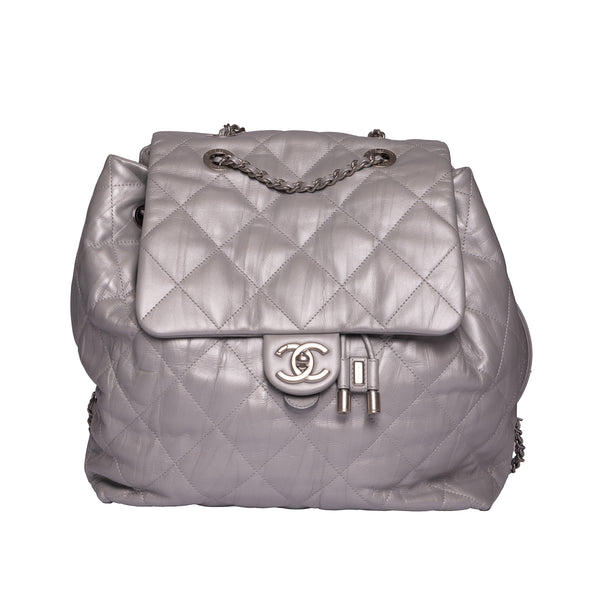 Pre-Owned Chanel Ground Control Quilted Backpack | STORE 5a  display picture 2