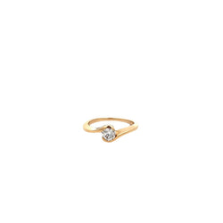 Pre-Owned Curved Solitaire Diamond Ring