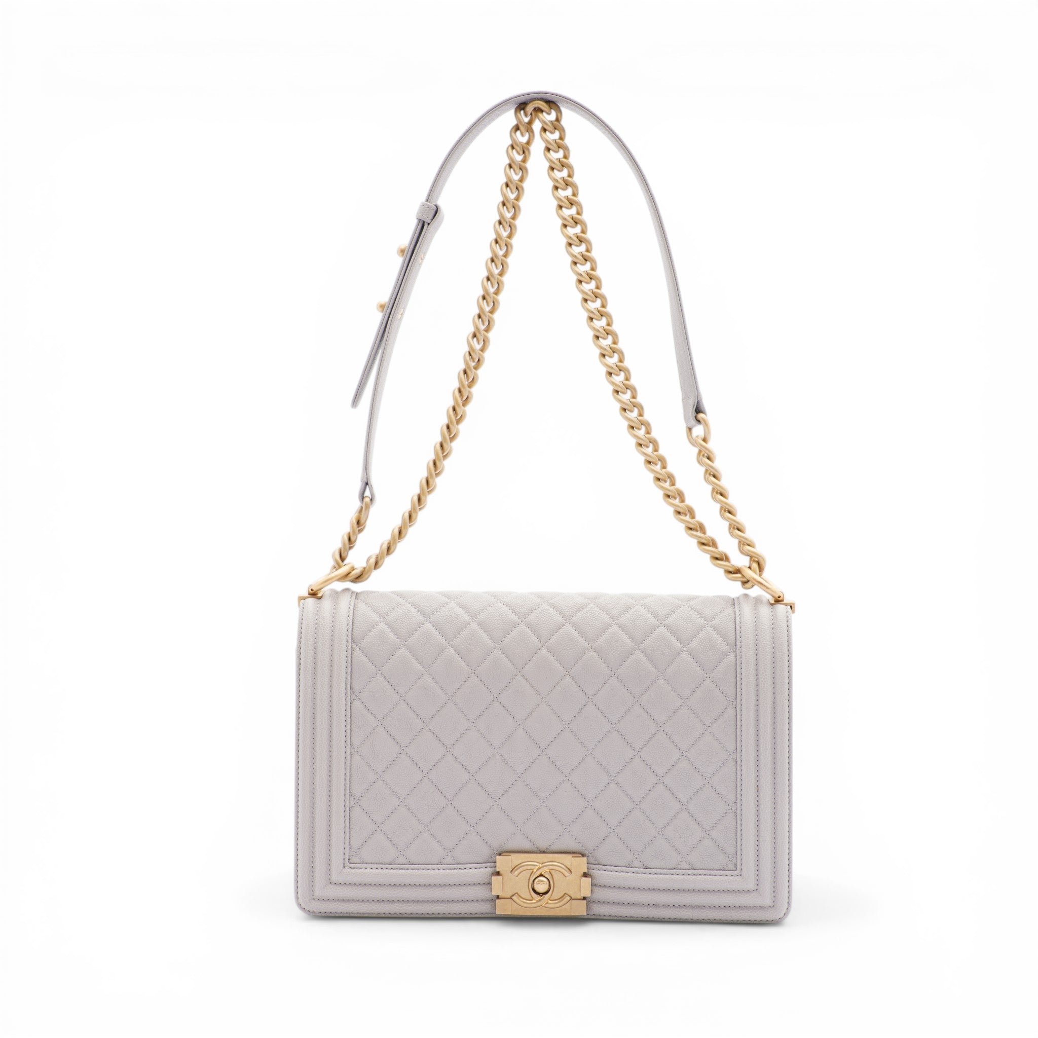 Pre-Owned Chanel Medium Boy Bag