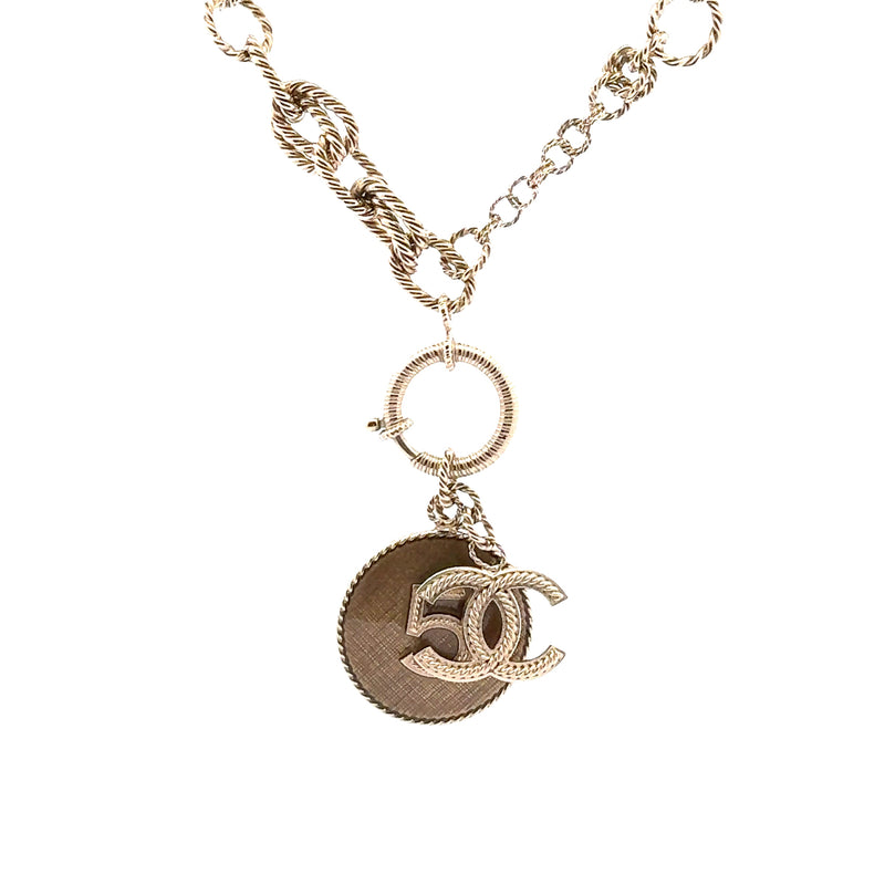 Pre-Owned Chanel No. 5 CC Pendant Necklace