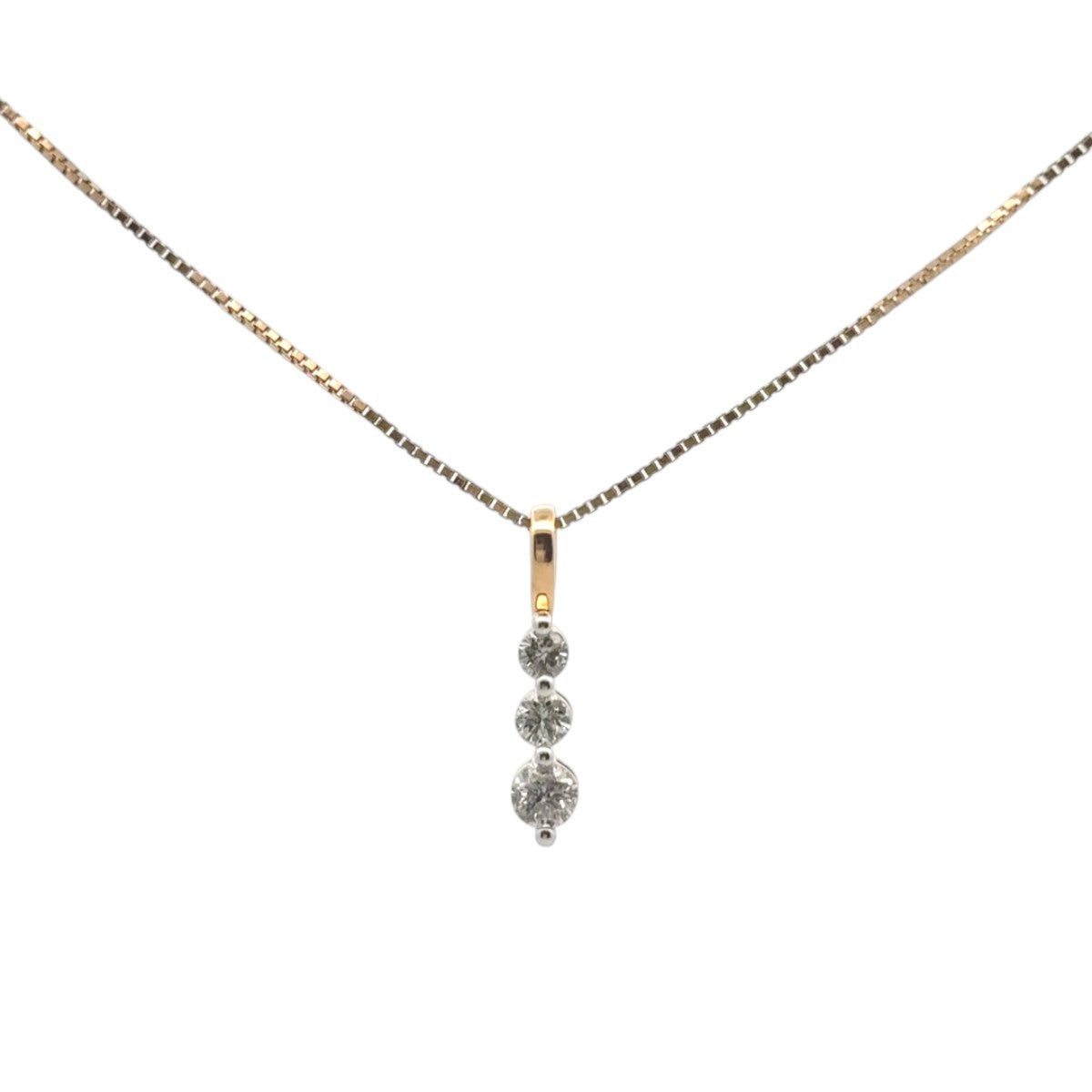 Pre-Owned Diamond Pendant Necklace