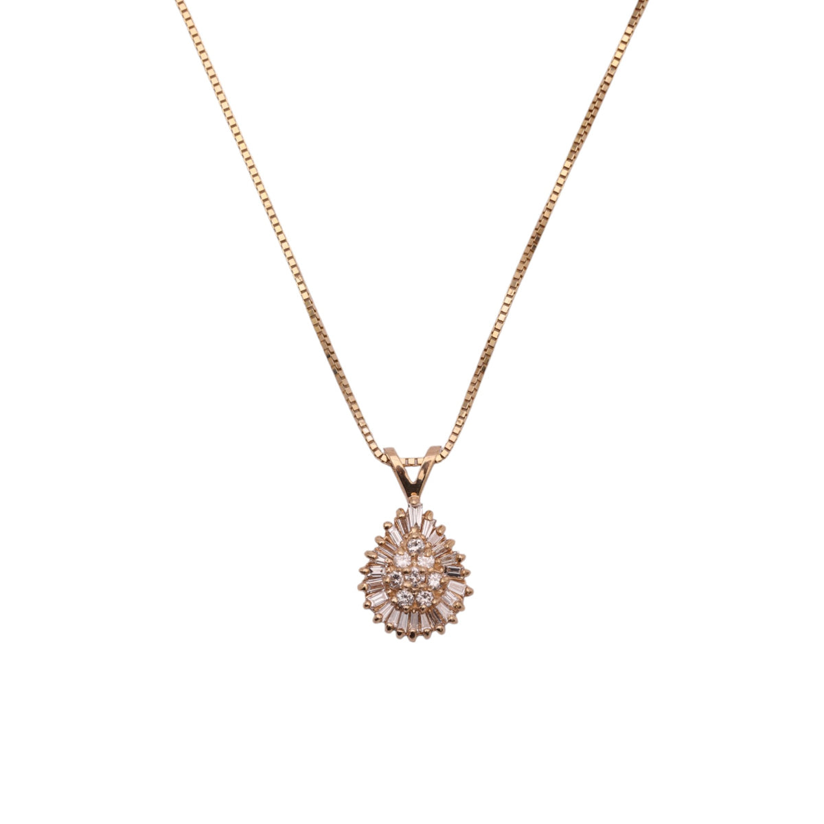 Pre-Owned Diamond Cluster Pendant Necklace