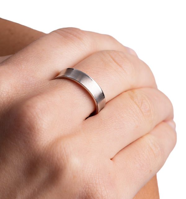 Pre-Owned Kwiat 5mm Wedding Band