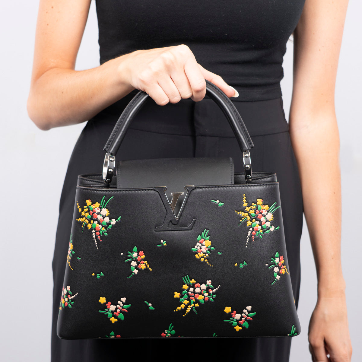 Pre-Owned Louis Vuitton Blossom Capucines PM