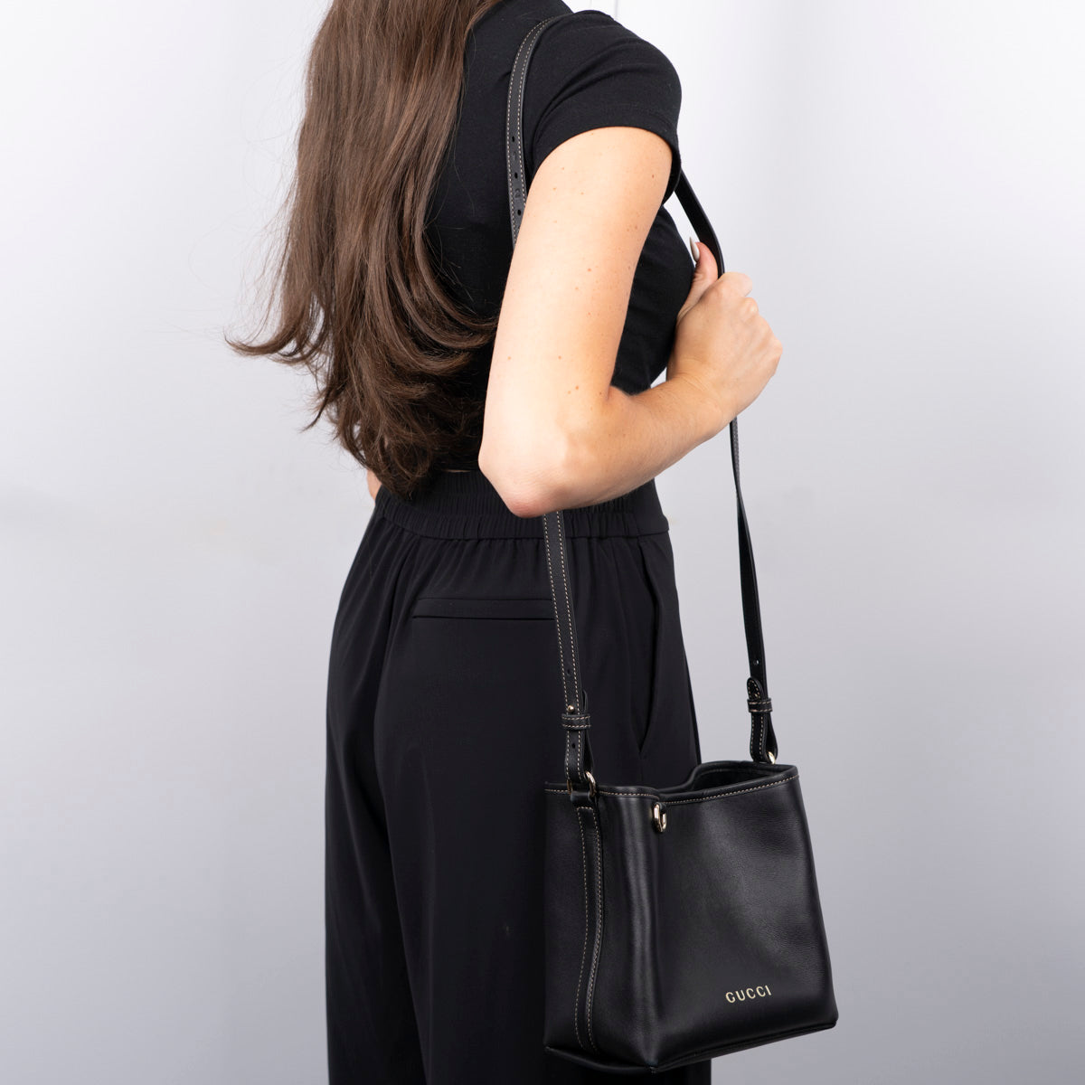 Pre-Owned Gucci GG Emblem Small Bucket Bag