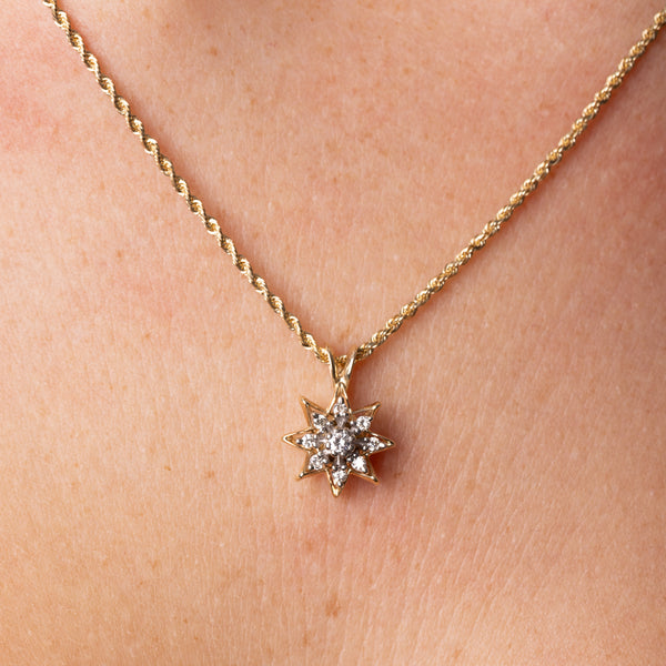 Pre-Owned Diamond Pendant Necklace