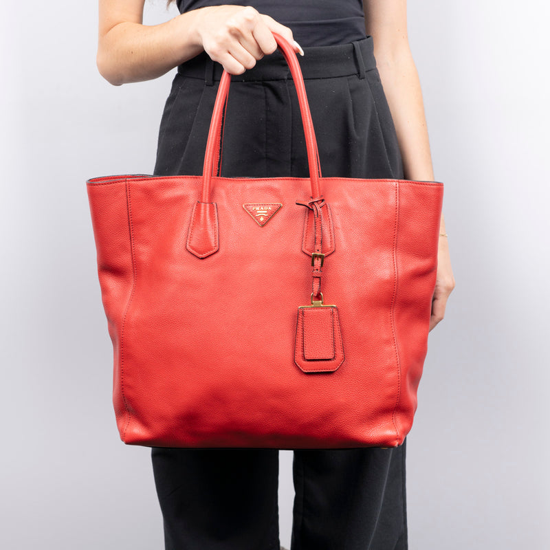 Pre-Owned Prada Vitello Grain Top Handle Tote