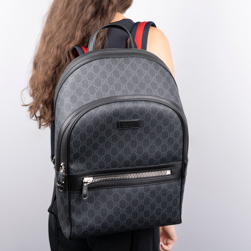 Pre-Owned Gucci GG Black Medium Backpack