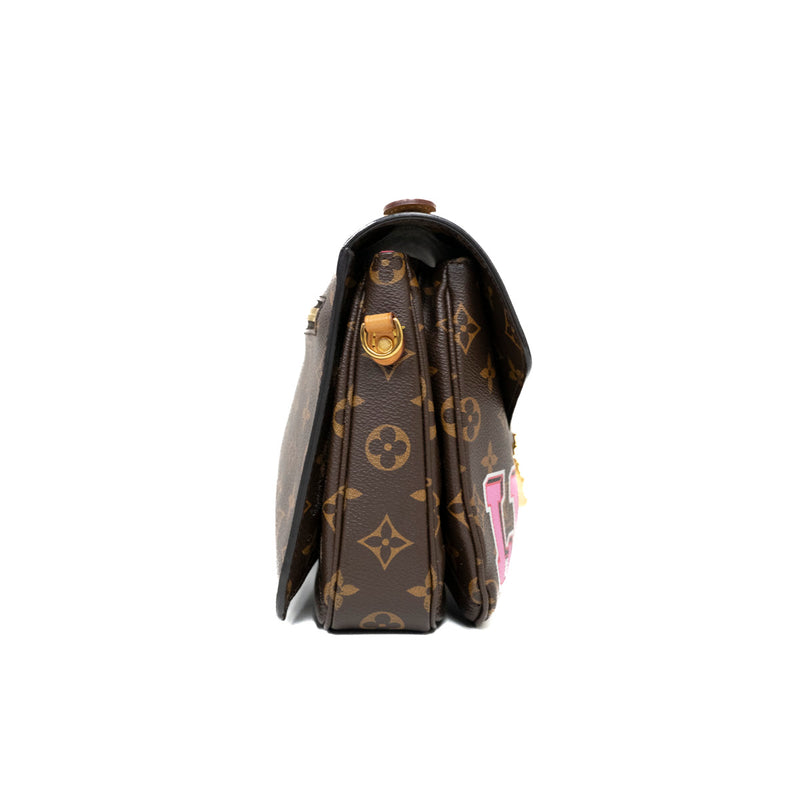Pre-Owned Louis Vuitton Limited Edition Monogram Patches Pochette Metis