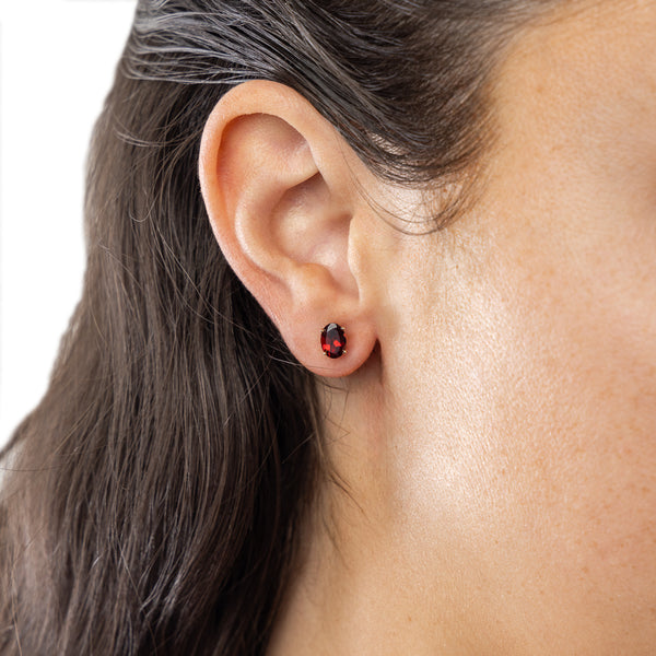 Pre-Owned Red Garnet Oval Stud Earrings