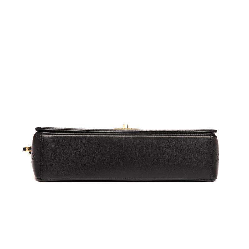 Pre-Owned Chanel Mademoiselle Flap Bag