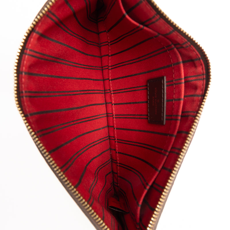 Pre-Owned Louis Vuitton Damier Ebene Pouch