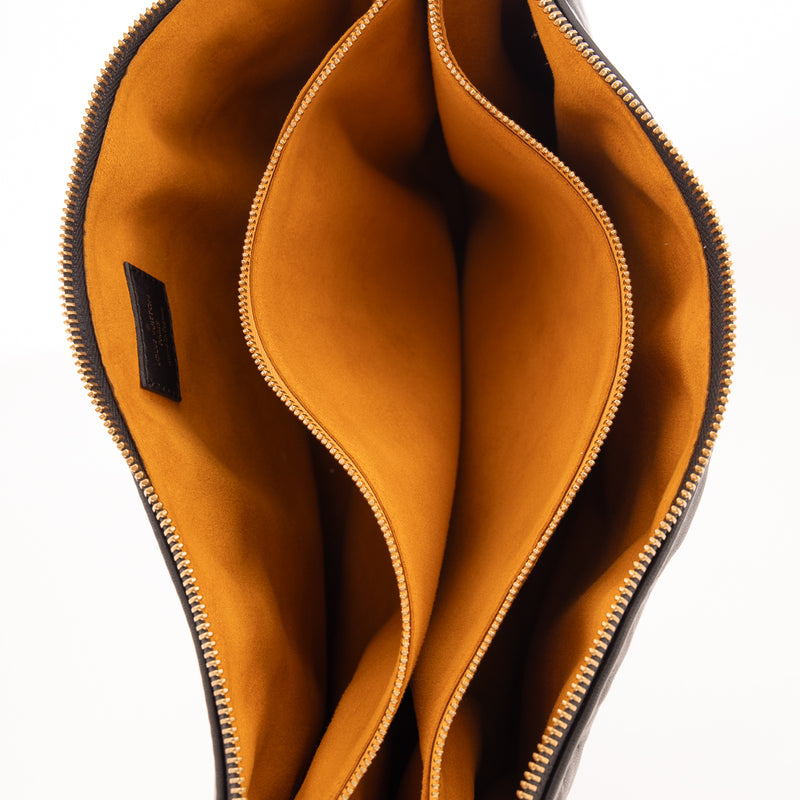 Pre-Owned Louis Vuitton Monogram Embossed Puffy Lambskin Coussin MM