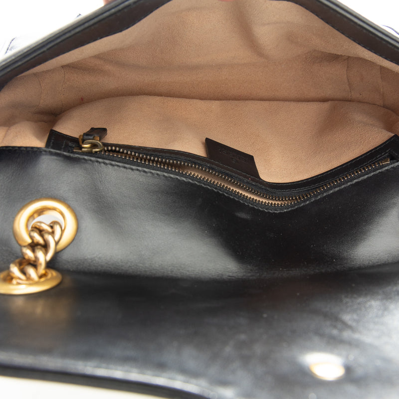 Pre-Owned Gucci Marmont Medium Shoulder Bag