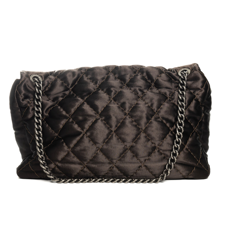 Pre-Owned Chanel XL CC Quilted Satin Single Flap