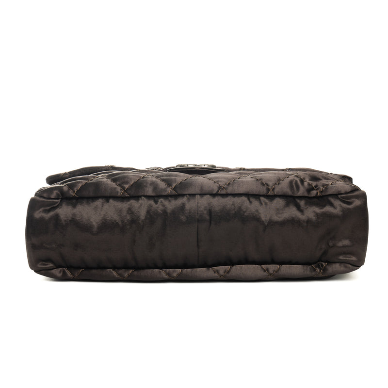 Pre-Owned Chanel XL CC Quilted Satin Single Flap