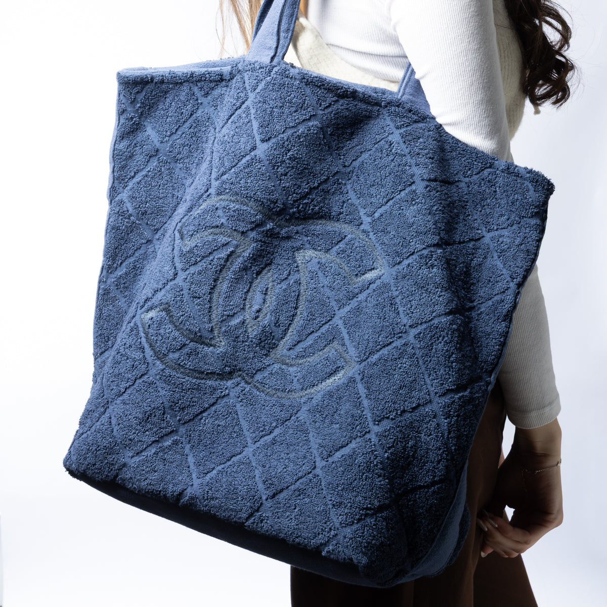 Pre-Owned Chanel CC Terrycloth Tote