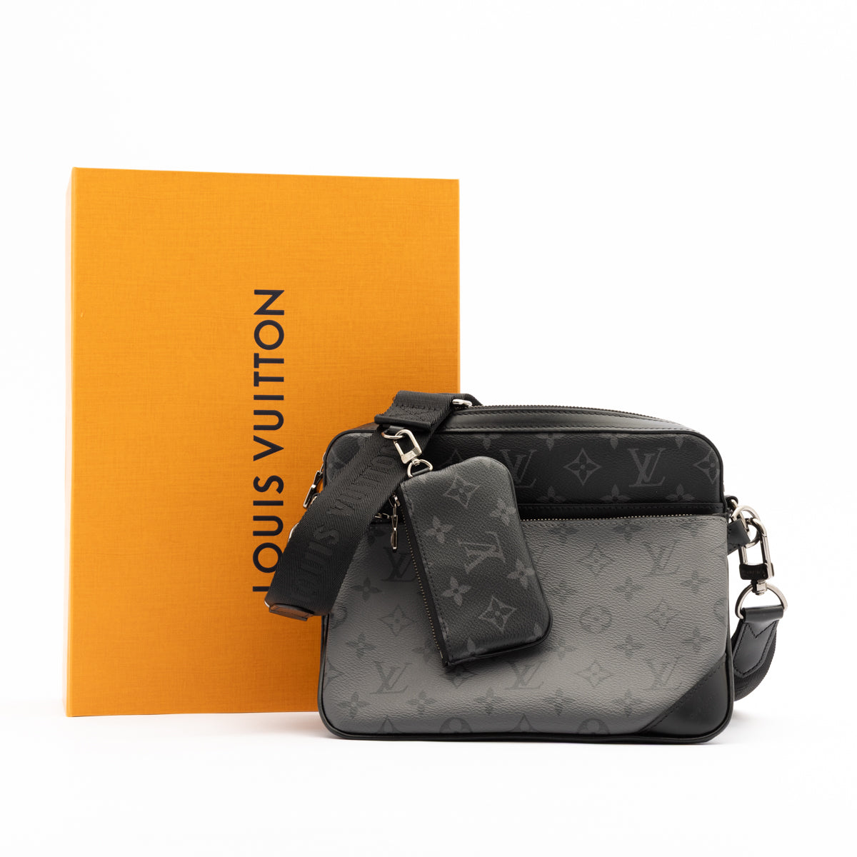 Pre-Owned Louis Vuitton Monogram Eclipse Trio Messenger