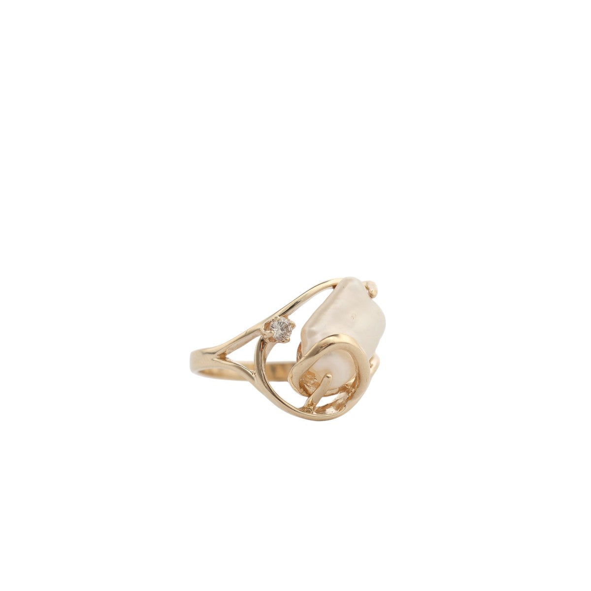 Pre-Owned Pearl and Diamond Ring