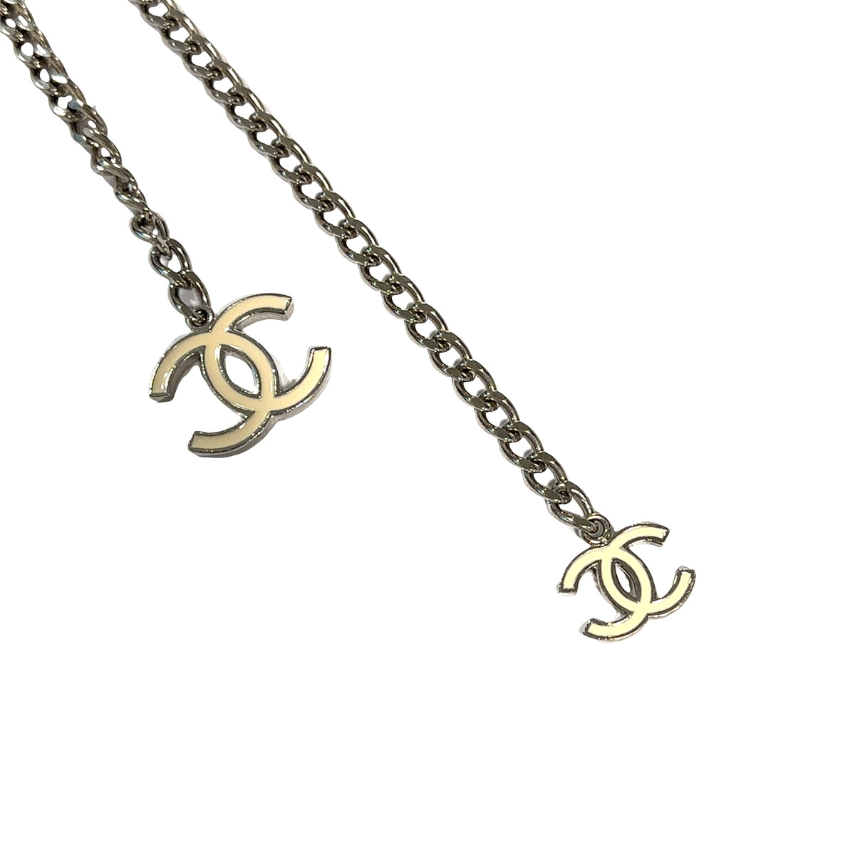 Pre-Owned Chanel Enamel CC Triple Charm Chain Belt