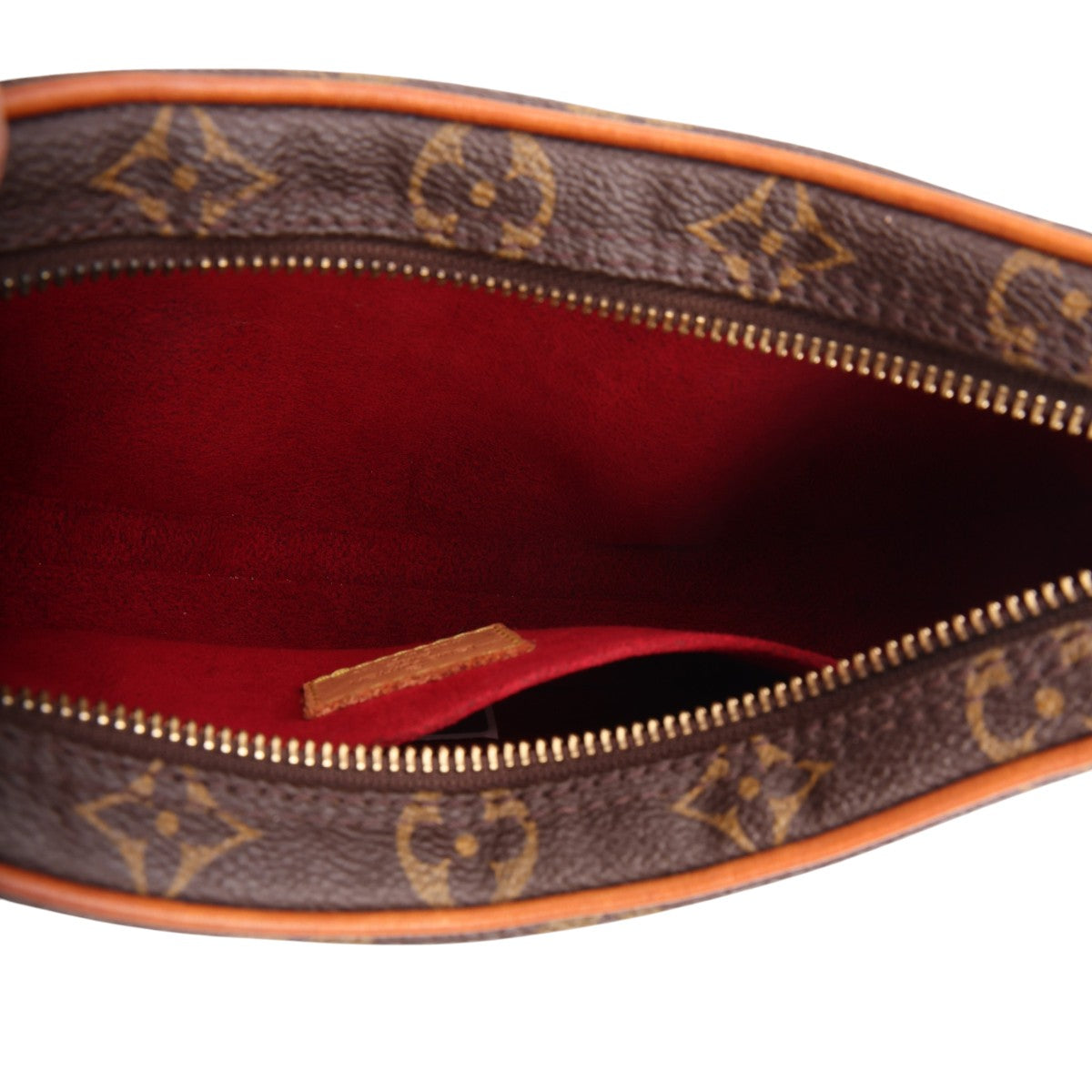 Pre-Owned Louis Vuitton Croissant PM