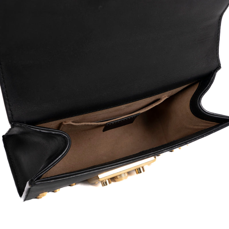 Pre-Owned Gucci Faux Pearl Small Padlock