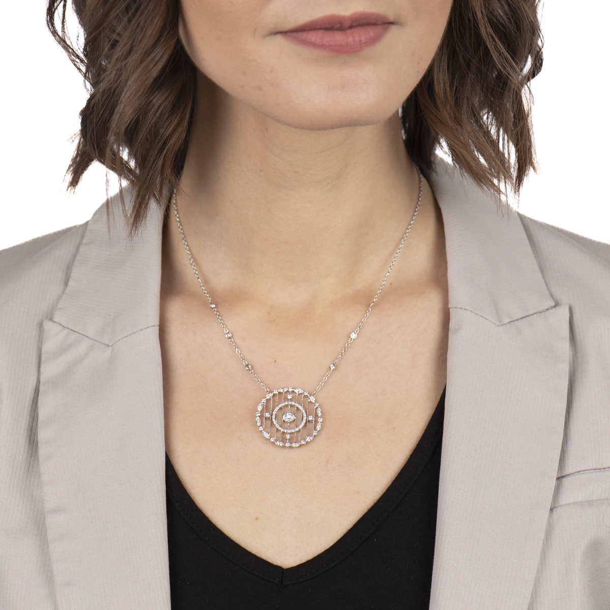 Pre-Owned Diamond Circle Pendant