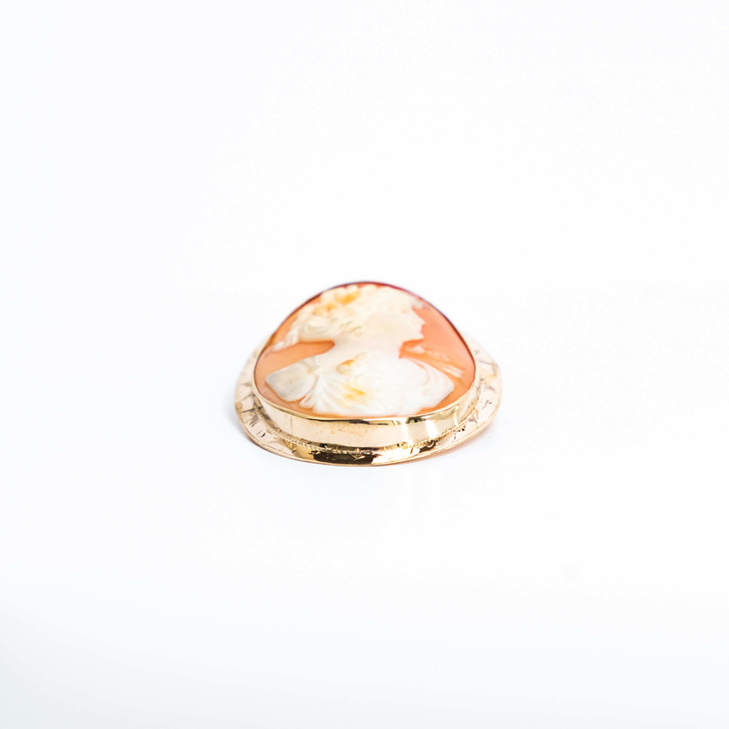 Pre-Owned Sard Shell Cameo Brooch