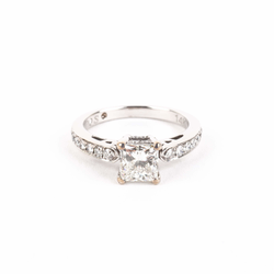 Pre-Owned Princess Cut Diamond Engagement Ring