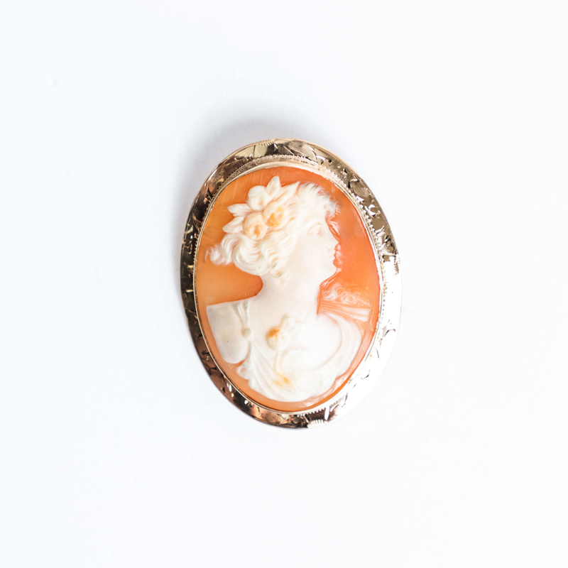 Pre-Owned Sard Shell Cameo Brooch
