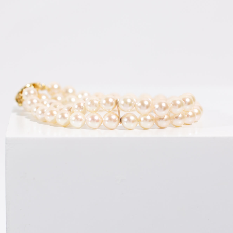Pre-owned Akoya double-strand pearl bracelet